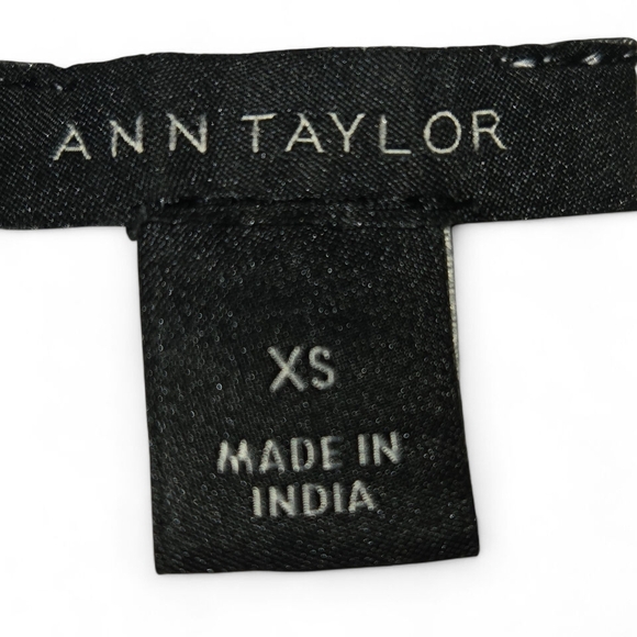 Ann Taylor Cream Sleeveless Blouse - Picture 4 of 4